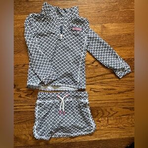 Vineyard Vines - Blue and White Print skirt and quarter zip